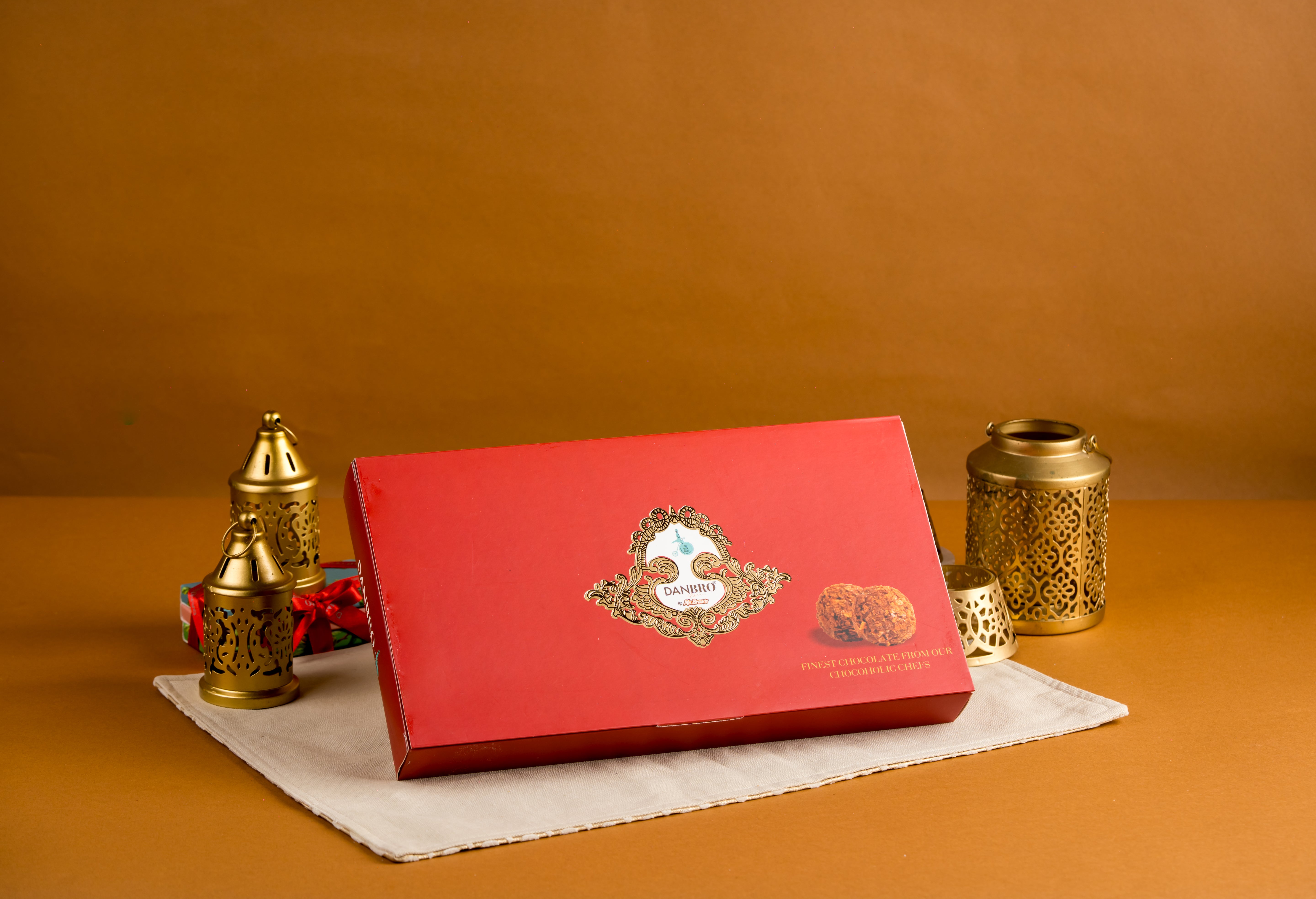 SPECIAL CHOCOLATE (18 PC)