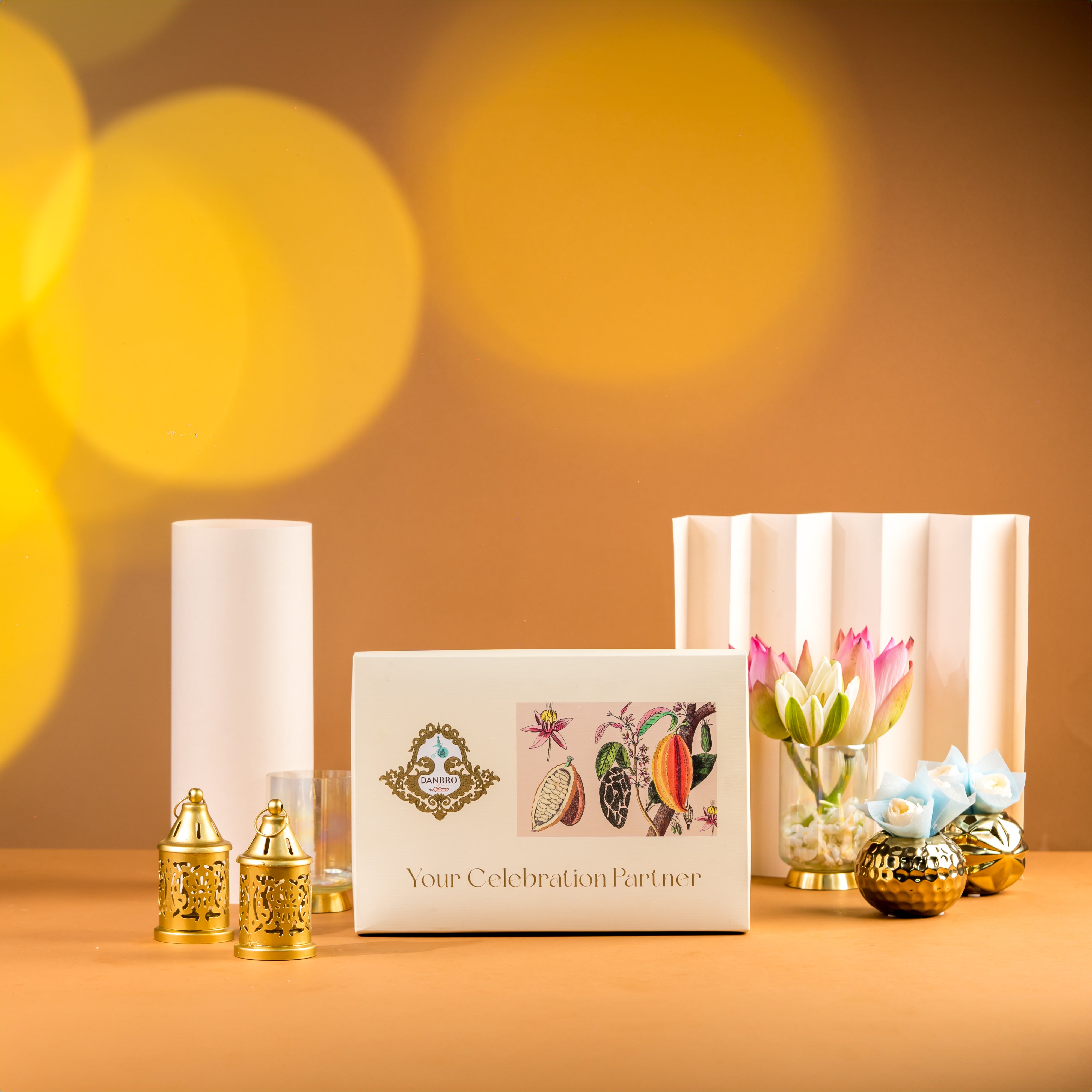 NEW SMALL ASSORTED BROWNIE BOX 450G